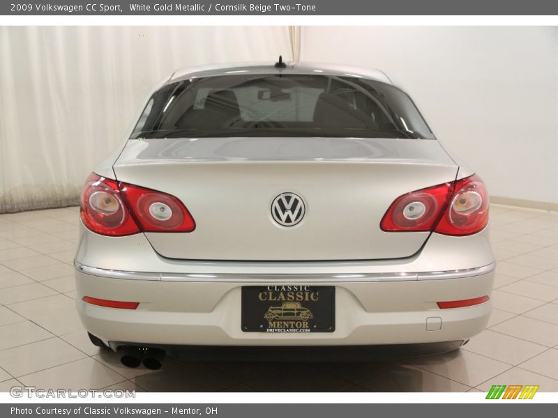 White Gold Metallic / Cornsilk Beige Two-Tone 2009 Volkswagen CC Sport