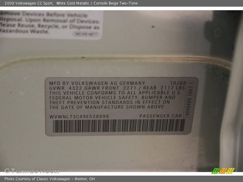 White Gold Metallic / Cornsilk Beige Two-Tone 2009 Volkswagen CC Sport