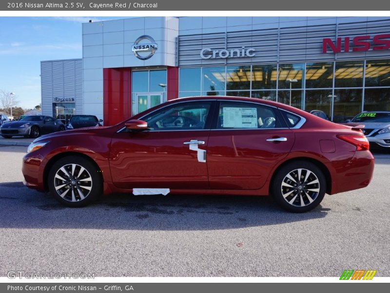 Cayenne Red / Charcoal 2016 Nissan Altima 2.5 SV