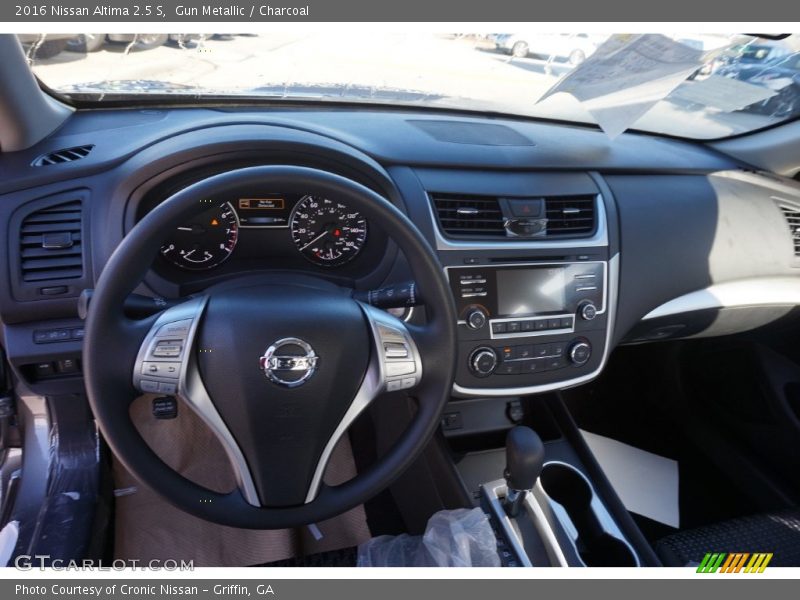 Gun Metallic / Charcoal 2016 Nissan Altima 2.5 S