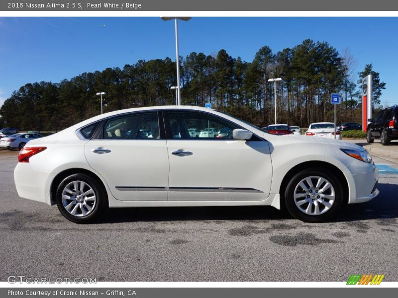 Pearl White / Beige 2016 Nissan Altima 2.5 S