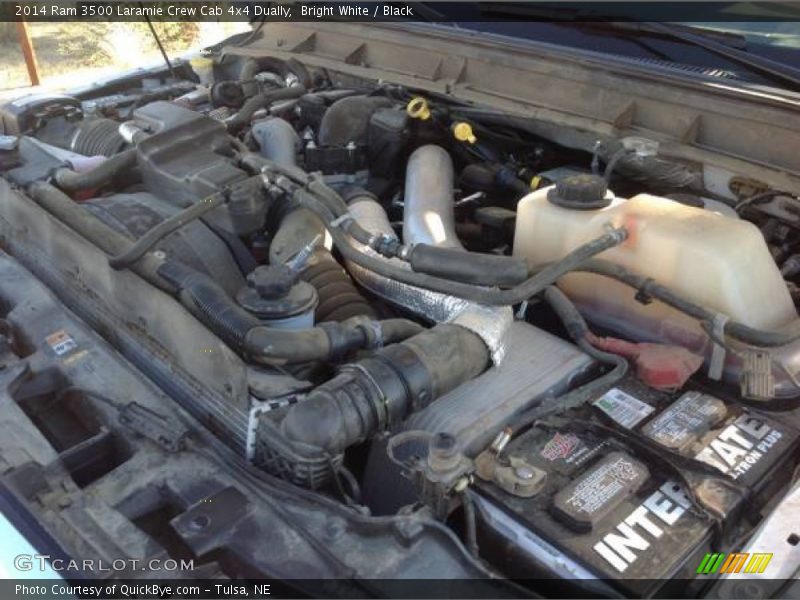 Bright White / Black 2014 Ram 3500 Laramie Crew Cab 4x4 Dually