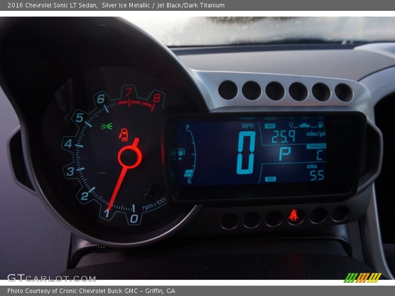 Silver Ice Metallic / Jet Black/Dark Titanium 2016 Chevrolet Sonic LT Sedan