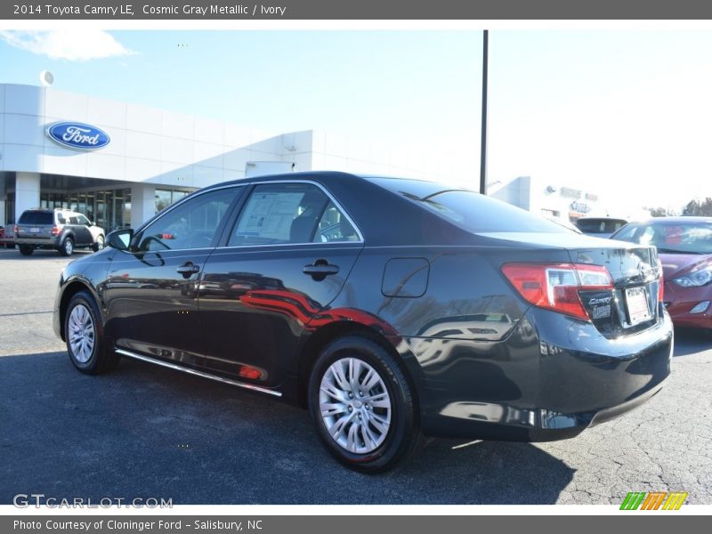 Cosmic Gray Metallic / Ivory 2014 Toyota Camry LE