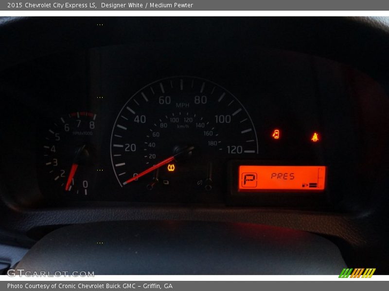 Designer White / Medium Pewter 2015 Chevrolet City Express LS