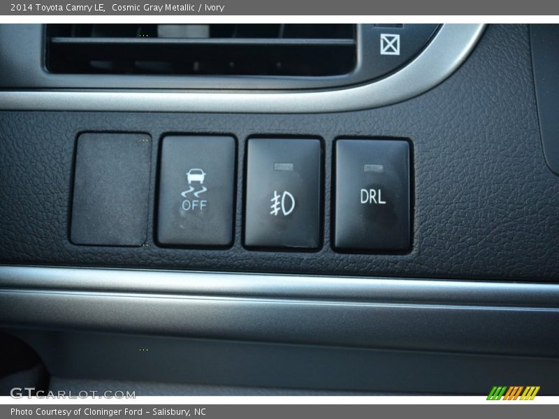 Cosmic Gray Metallic / Ivory 2014 Toyota Camry LE