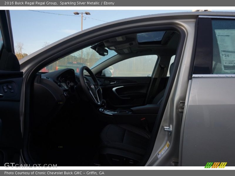 Sparkling Silver Metallic / Ebony 2016 Buick Regal Regal Group