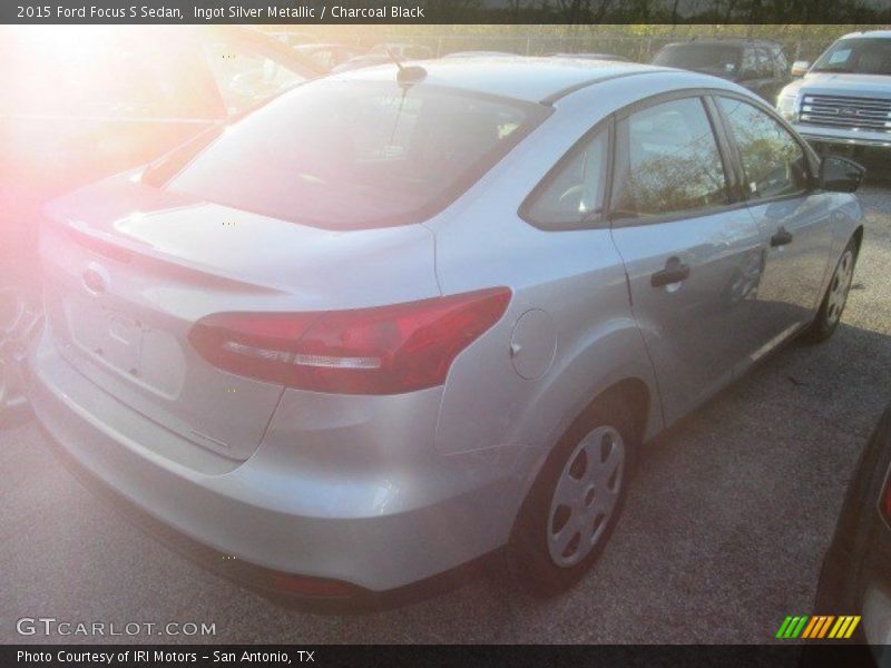 Ingot Silver Metallic / Charcoal Black 2015 Ford Focus S Sedan