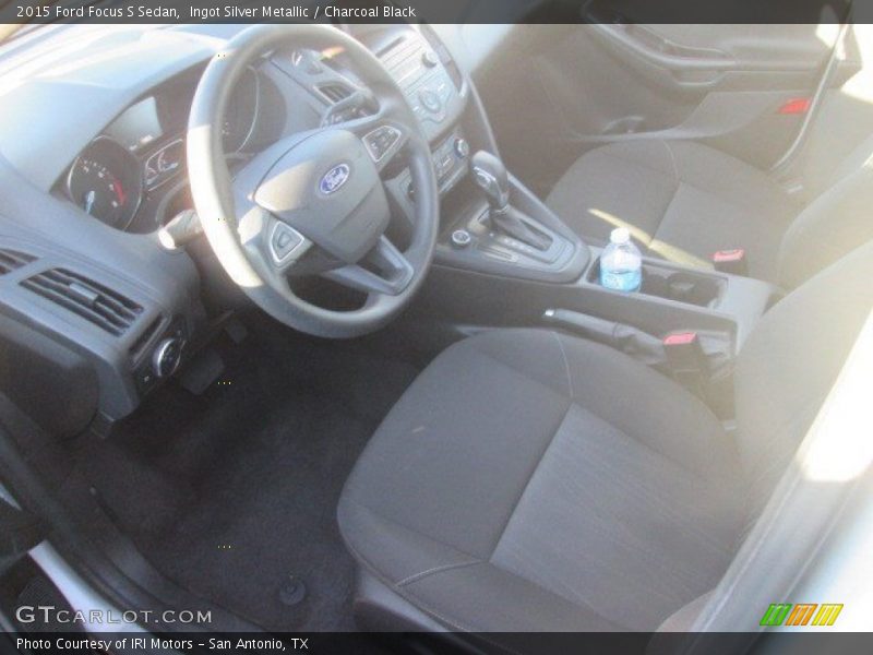 Ingot Silver Metallic / Charcoal Black 2015 Ford Focus S Sedan