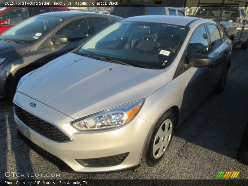 Ingot Silver Metallic / Charcoal Black 2015 Ford Focus S Sedan