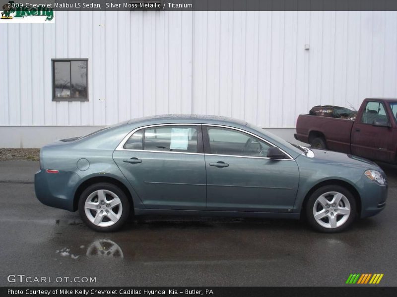 Silver Moss Metallic / Titanium 2009 Chevrolet Malibu LS Sedan