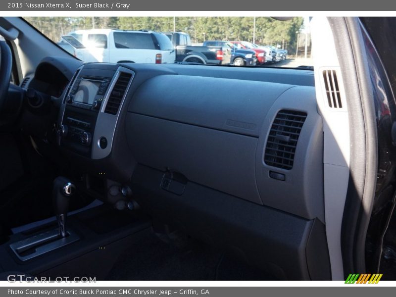 Super Black / Gray 2015 Nissan Xterra X