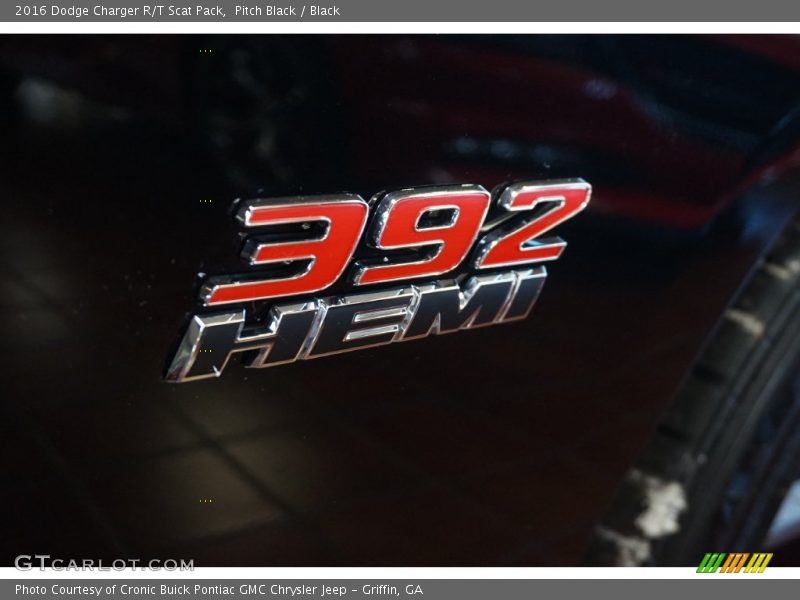 Pitch Black / Black 2016 Dodge Charger R/T Scat Pack