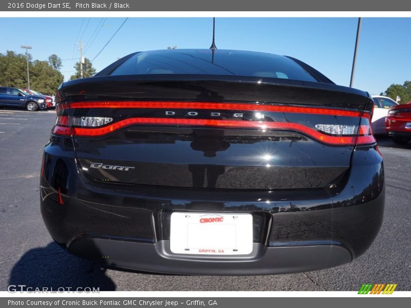 Pitch Black / Black 2016 Dodge Dart SE
