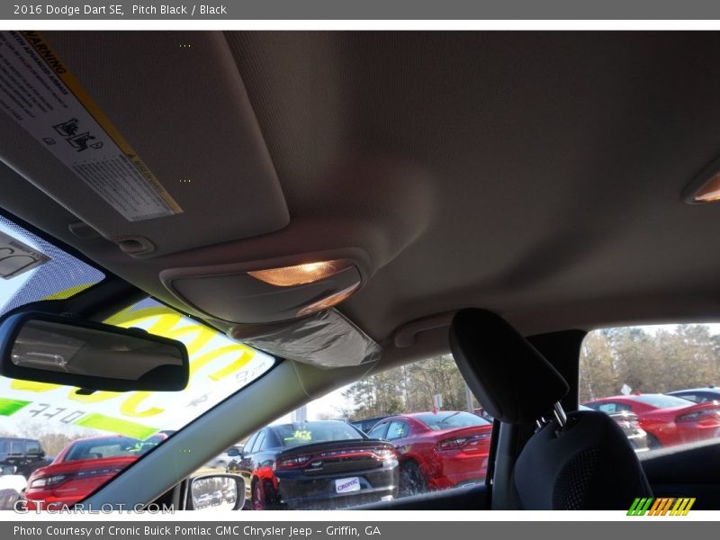 Pitch Black / Black 2016 Dodge Dart SE