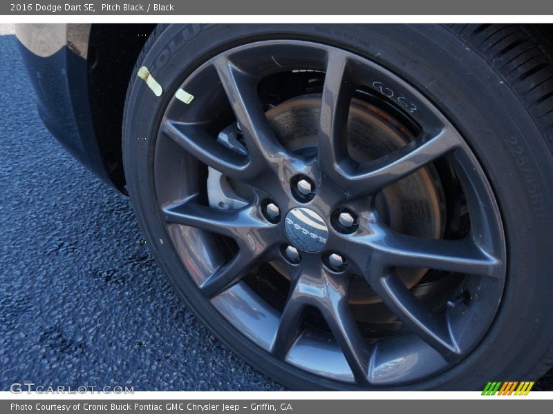 Pitch Black / Black 2016 Dodge Dart SE