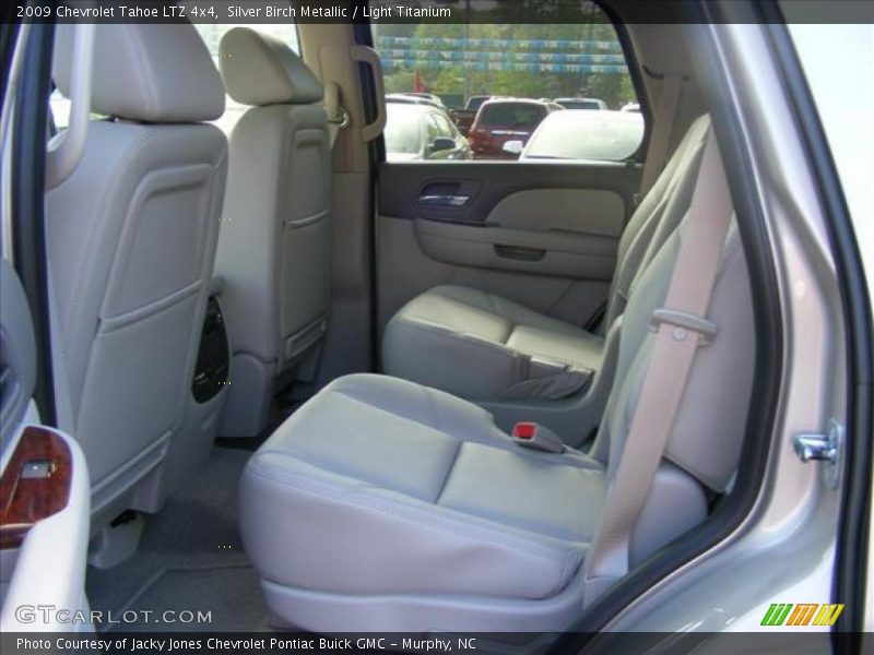 Silver Birch Metallic / Light Titanium 2009 Chevrolet Tahoe LTZ 4x4