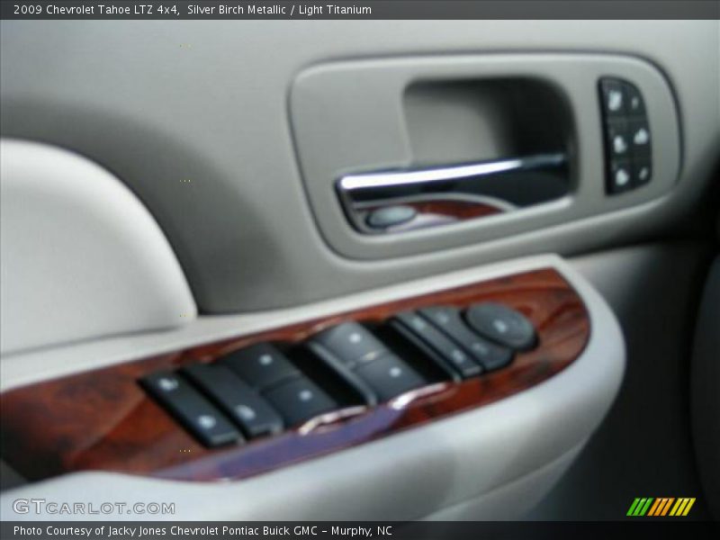 Silver Birch Metallic / Light Titanium 2009 Chevrolet Tahoe LTZ 4x4