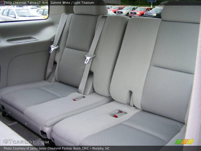 Summit White / Light Titanium 2009 Chevrolet Tahoe LT 4x4