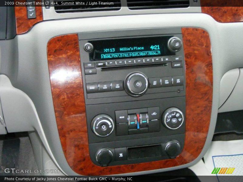 Summit White / Light Titanium 2009 Chevrolet Tahoe LT 4x4