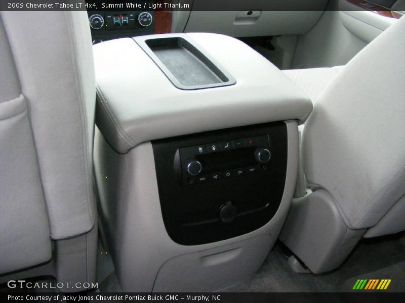 Summit White / Light Titanium 2009 Chevrolet Tahoe LT 4x4