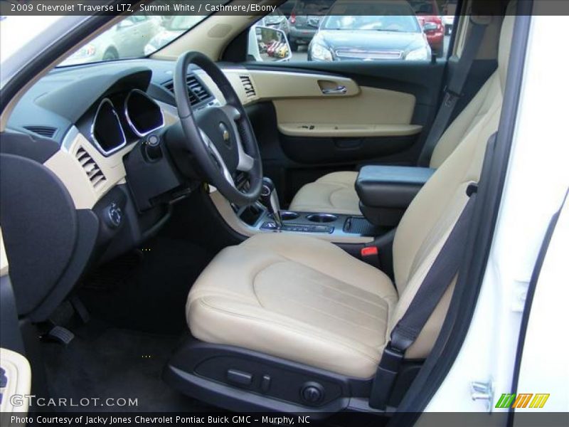 Summit White / Cashmere/Ebony 2009 Chevrolet Traverse LTZ