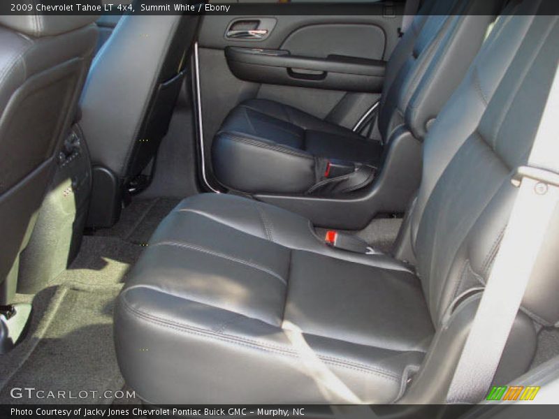 Summit White / Ebony 2009 Chevrolet Tahoe LT 4x4