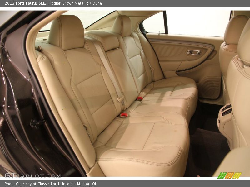 Kodiak Brown Metallic / Dune 2013 Ford Taurus SEL