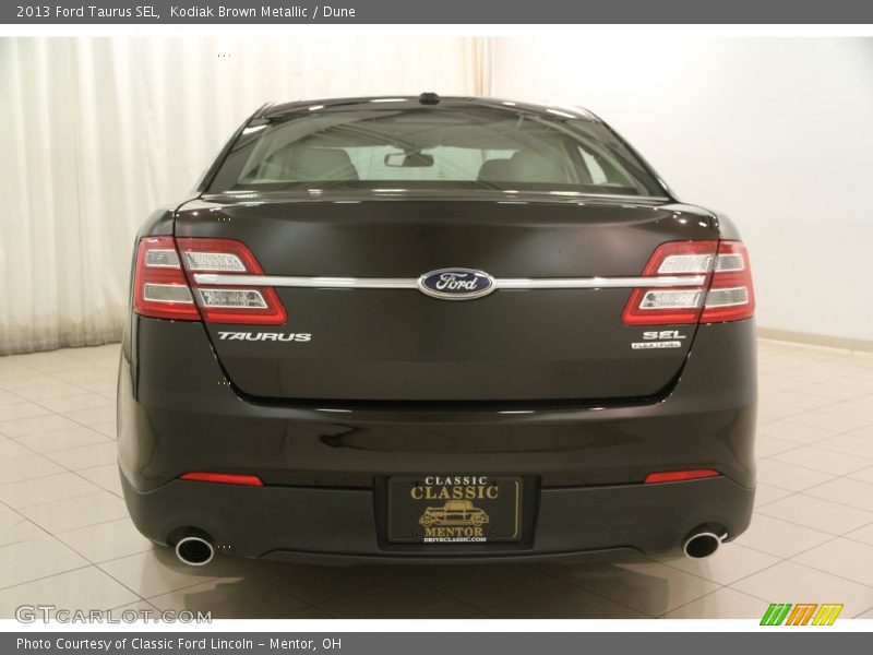 Kodiak Brown Metallic / Dune 2013 Ford Taurus SEL