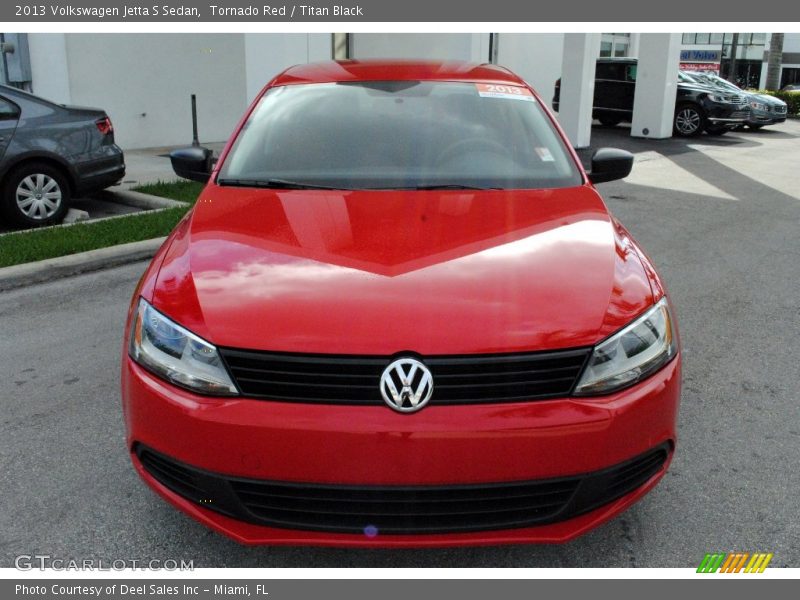 Tornado Red / Titan Black 2013 Volkswagen Jetta S Sedan
