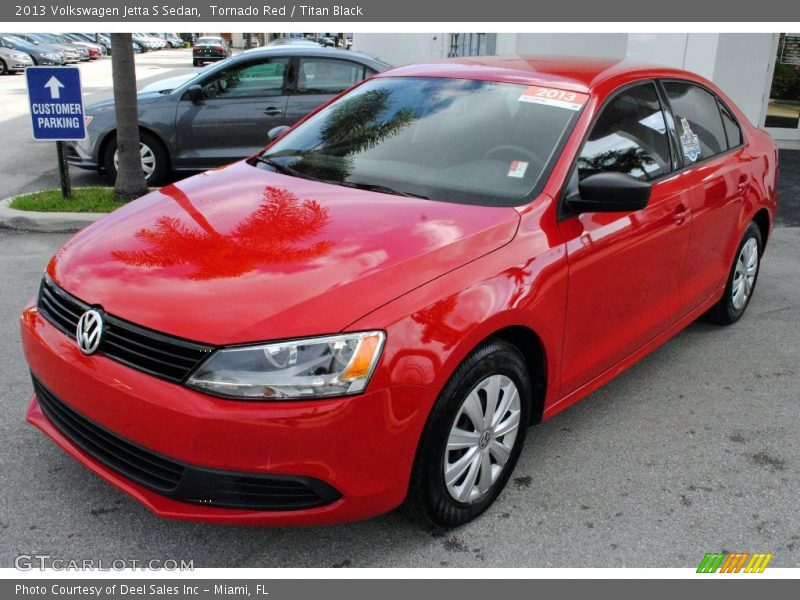 Tornado Red / Titan Black 2013 Volkswagen Jetta S Sedan