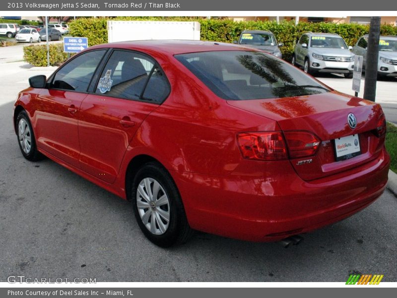 Tornado Red / Titan Black 2013 Volkswagen Jetta S Sedan