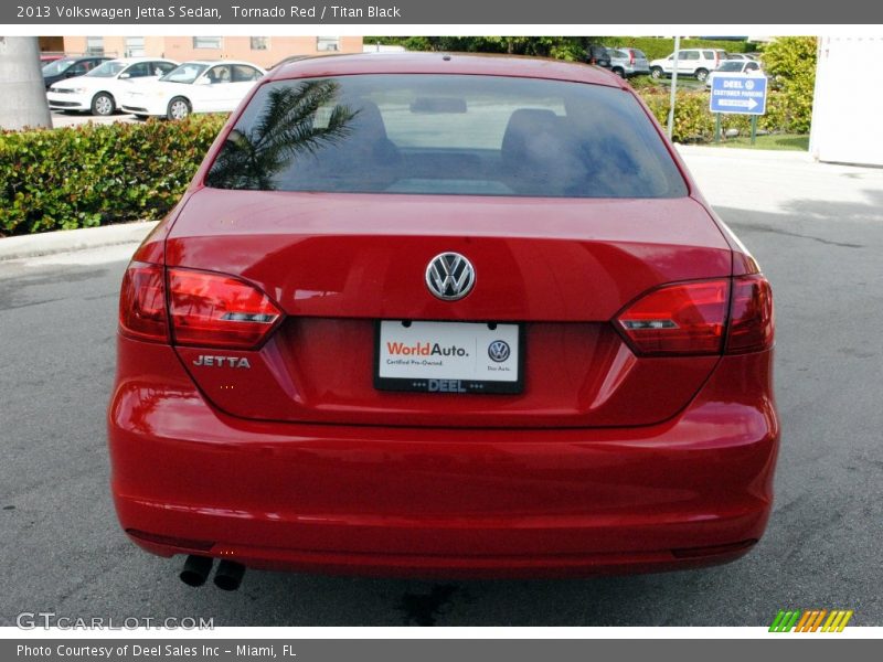 Tornado Red / Titan Black 2013 Volkswagen Jetta S Sedan