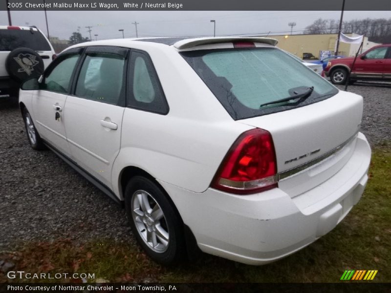 White / Neutral Beige 2005 Chevrolet Malibu Maxx LS Wagon