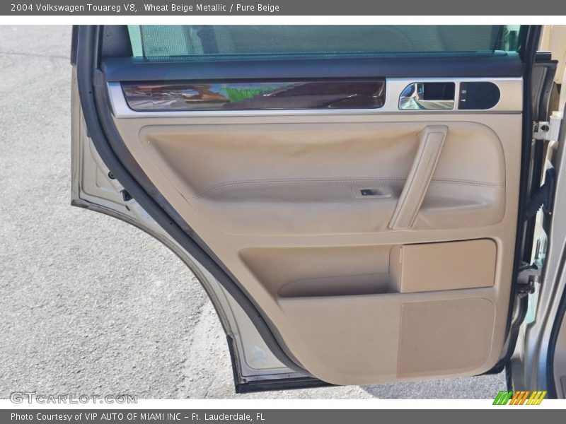 Wheat Beige Metallic / Pure Beige 2004 Volkswagen Touareg V8