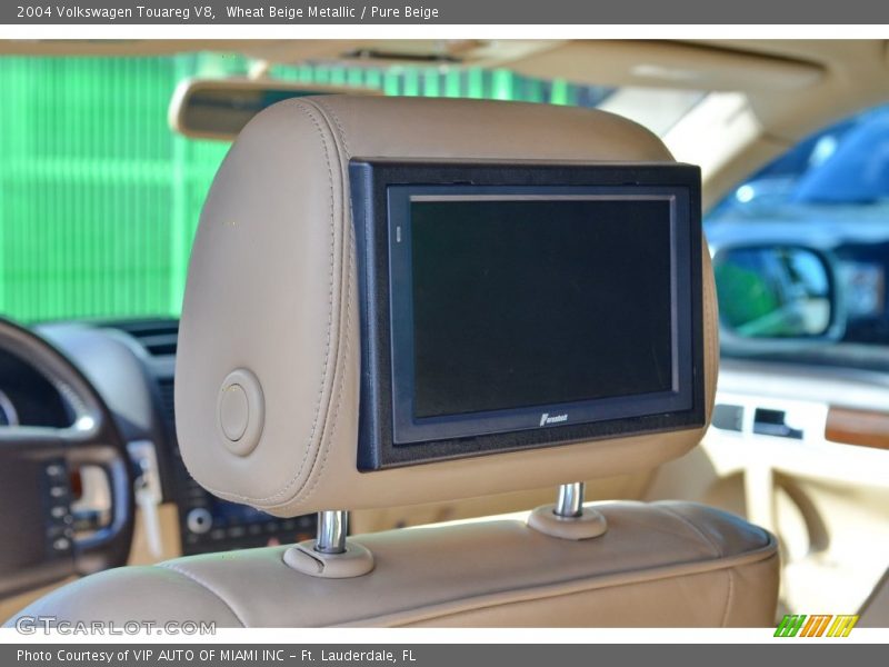 Wheat Beige Metallic / Pure Beige 2004 Volkswagen Touareg V8