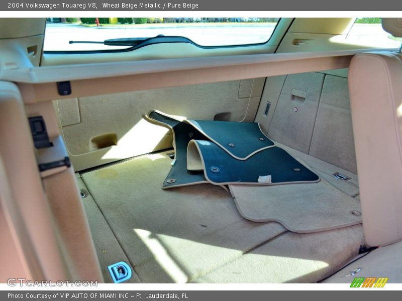 Wheat Beige Metallic / Pure Beige 2004 Volkswagen Touareg V8