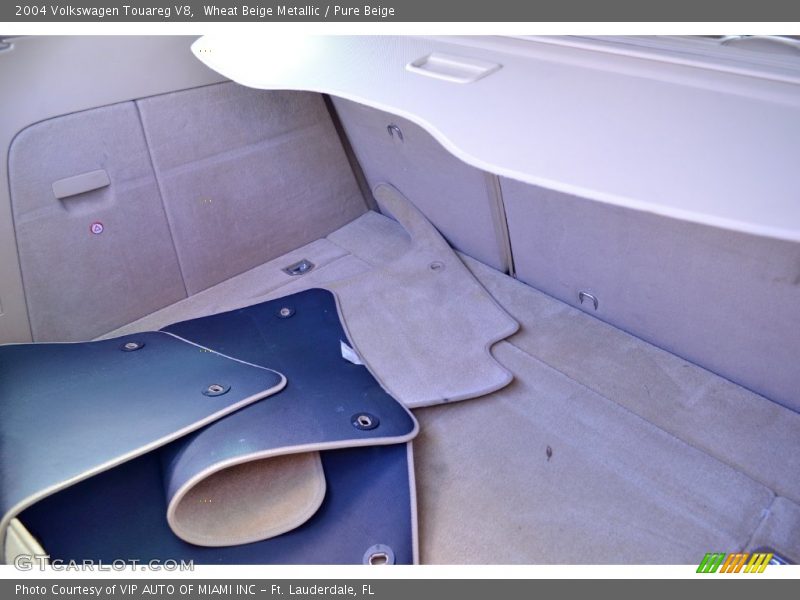 Wheat Beige Metallic / Pure Beige 2004 Volkswagen Touareg V8