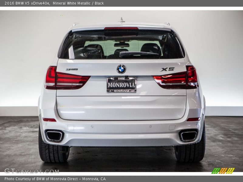 Mineral White Metallic / Black 2016 BMW X5 xDrive40e