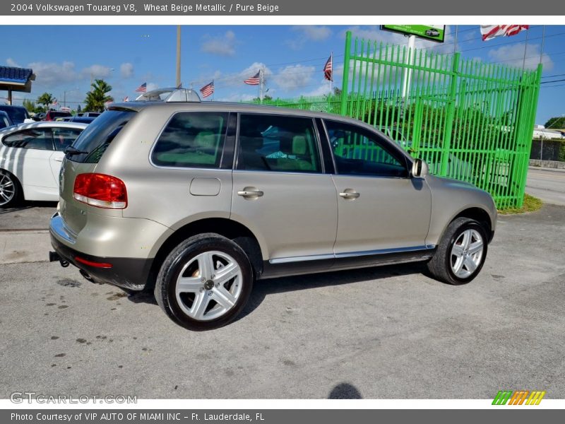 Wheat Beige Metallic / Pure Beige 2004 Volkswagen Touareg V8