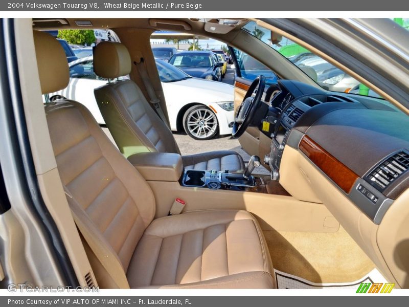 Wheat Beige Metallic / Pure Beige 2004 Volkswagen Touareg V8