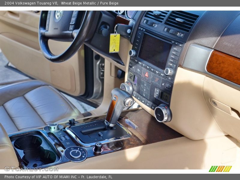 Wheat Beige Metallic / Pure Beige 2004 Volkswagen Touareg V8