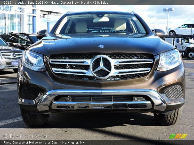  2016 GLC 300 4Matic Dakota Brown Metallic