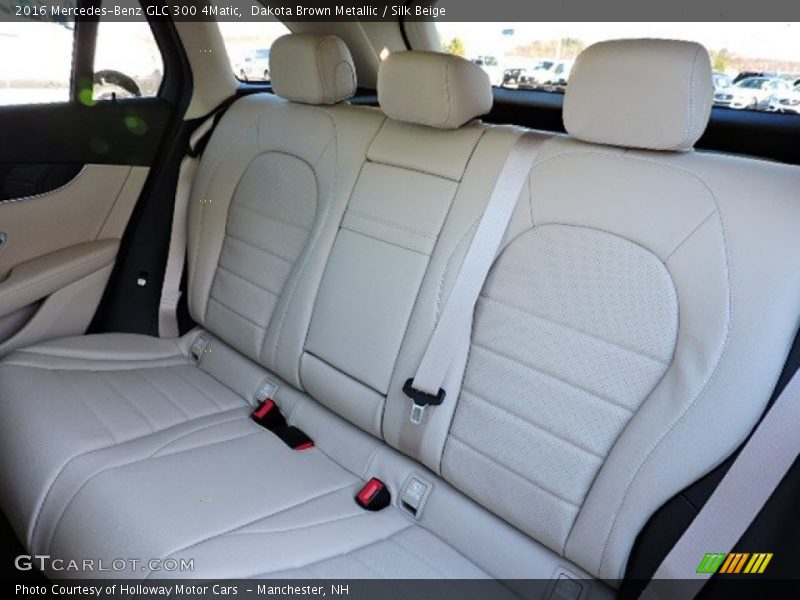 Dakota Brown Metallic / Silk Beige 2016 Mercedes-Benz GLC 300 4Matic