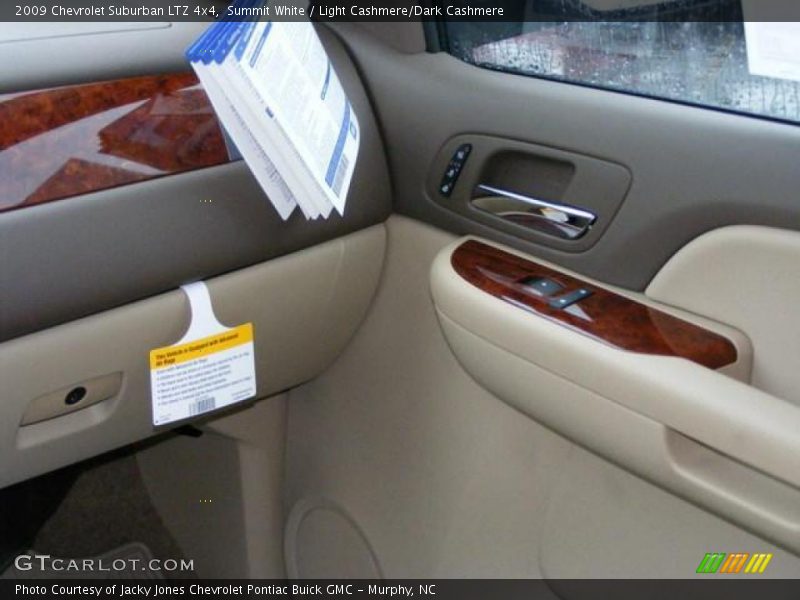 Summit White / Light Cashmere/Dark Cashmere 2009 Chevrolet Suburban LTZ 4x4