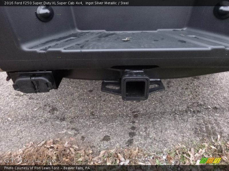 Ingot Silver Metallic / Steel 2016 Ford F250 Super Duty XL Super Cab 4x4