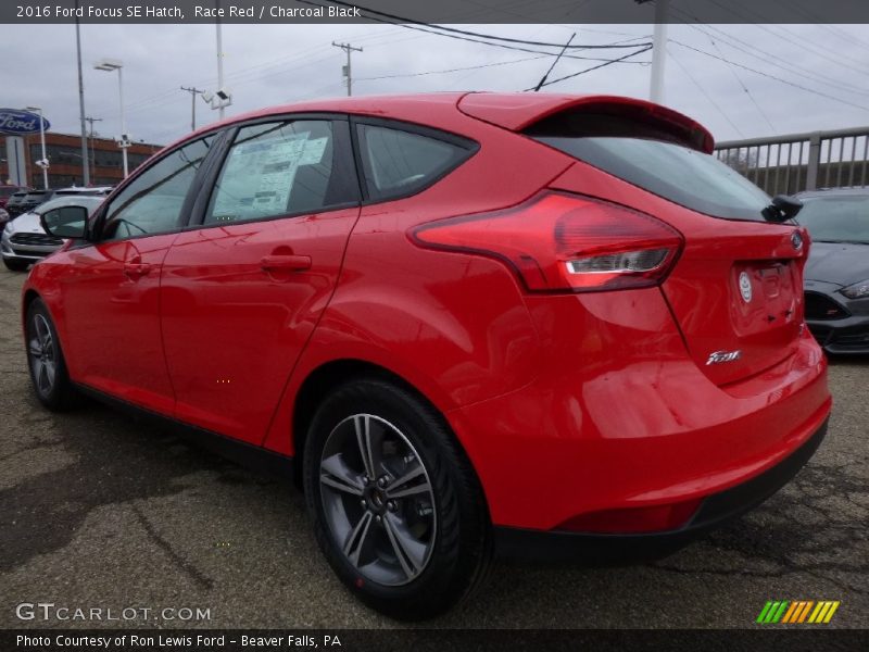 Race Red / Charcoal Black 2016 Ford Focus SE Hatch