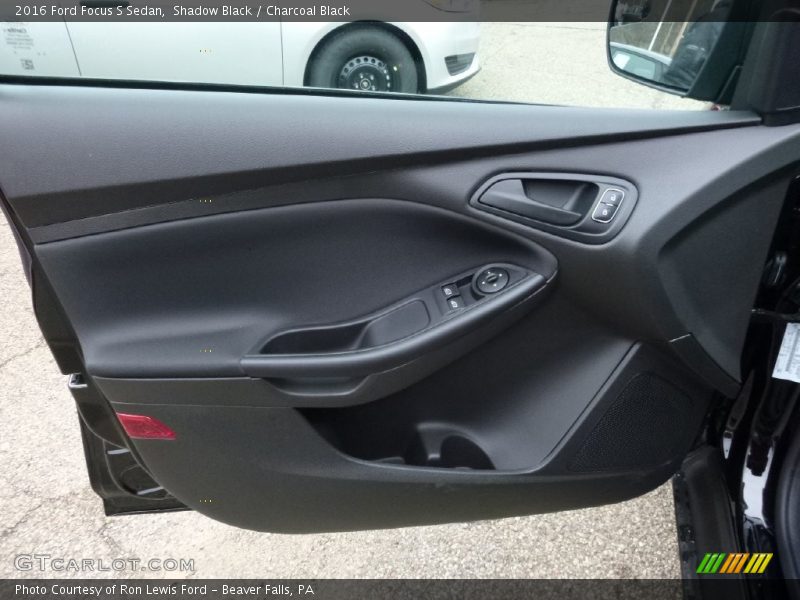 Shadow Black / Charcoal Black 2016 Ford Focus S Sedan