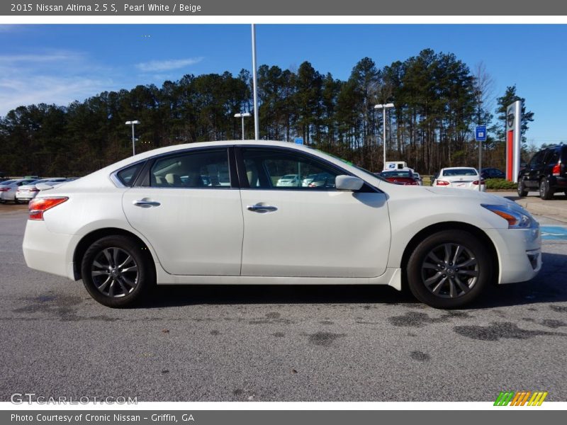 Pearl White / Beige 2015 Nissan Altima 2.5 S
