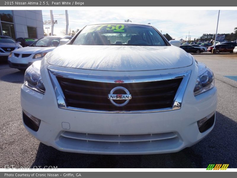 Pearl White / Beige 2015 Nissan Altima 2.5 S